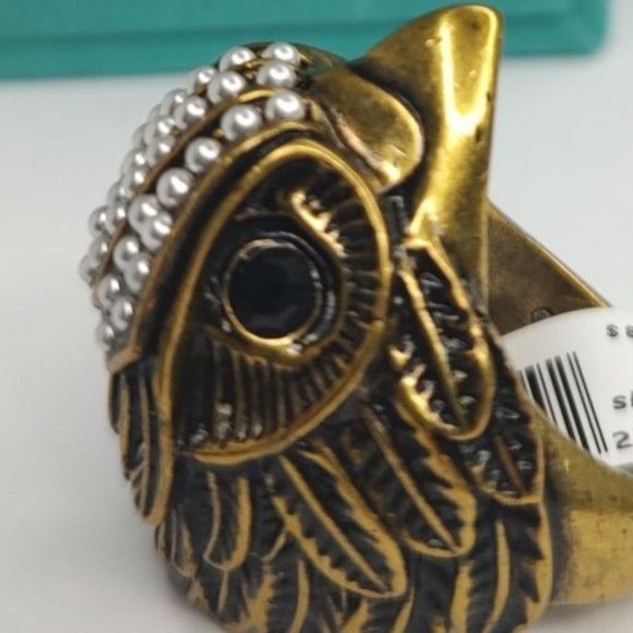 Kurt Geiger London Ring Signature Eagle Crest Pearl Cocktail Ring - Picture 8 of 13